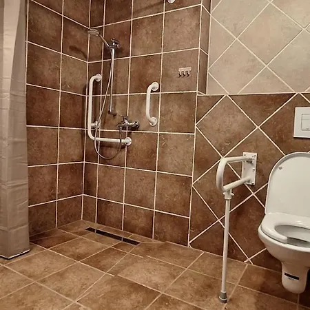 Jesionowka مزرعة للإقامة