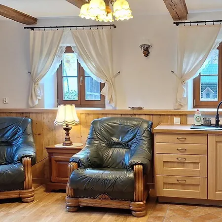 مزرعة للإقامة Jesionowka
